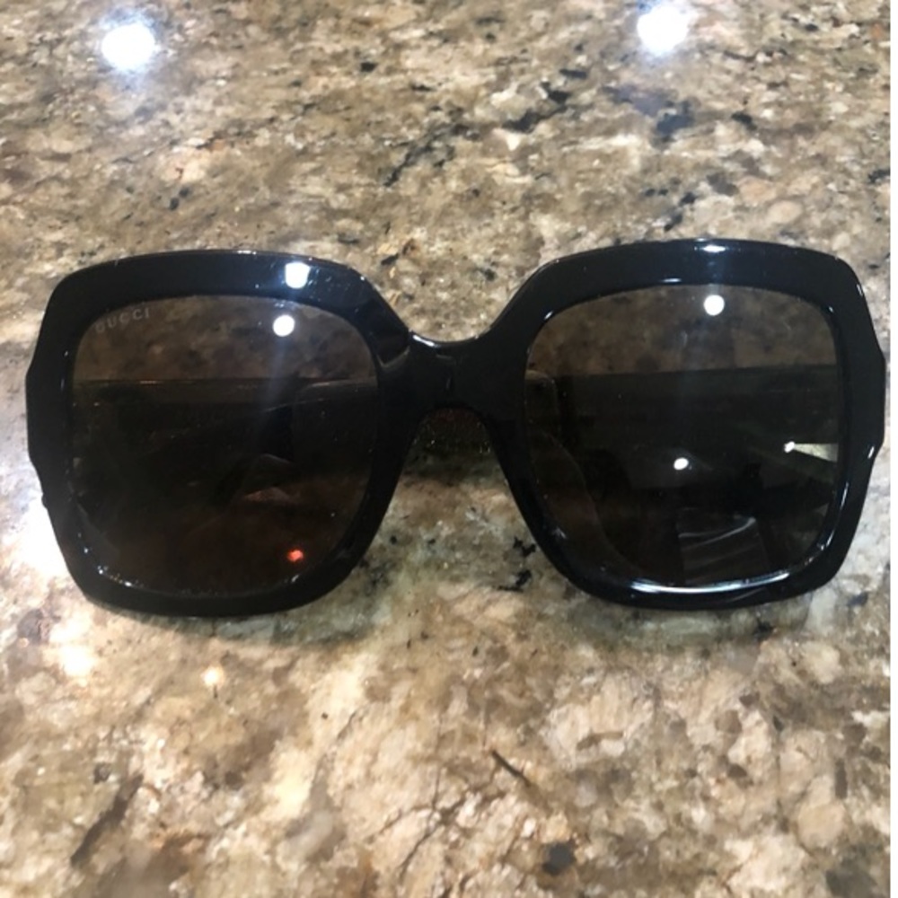 GUCCI Square Vintage web frames